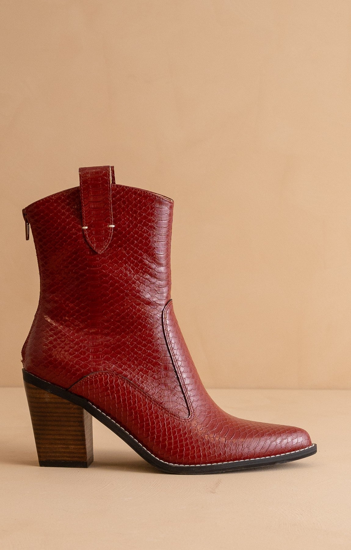 Tara - Two Paneled Western Boots