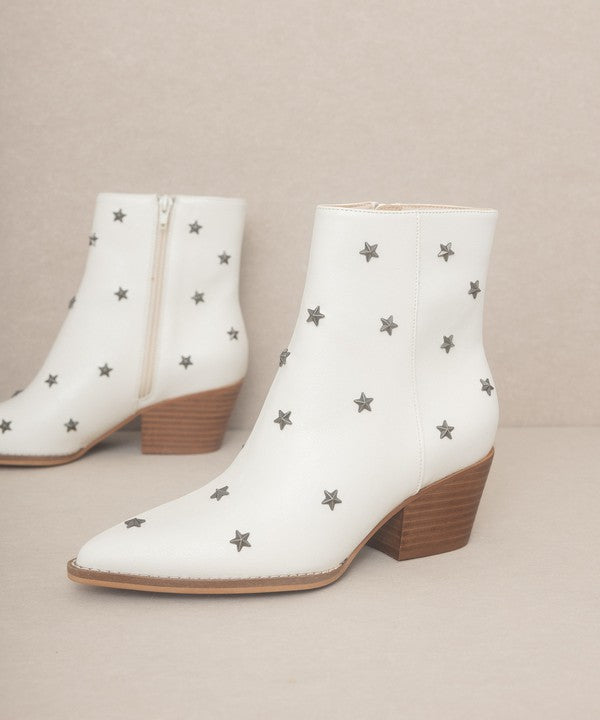 Ivanna - Star Studded Western Boots