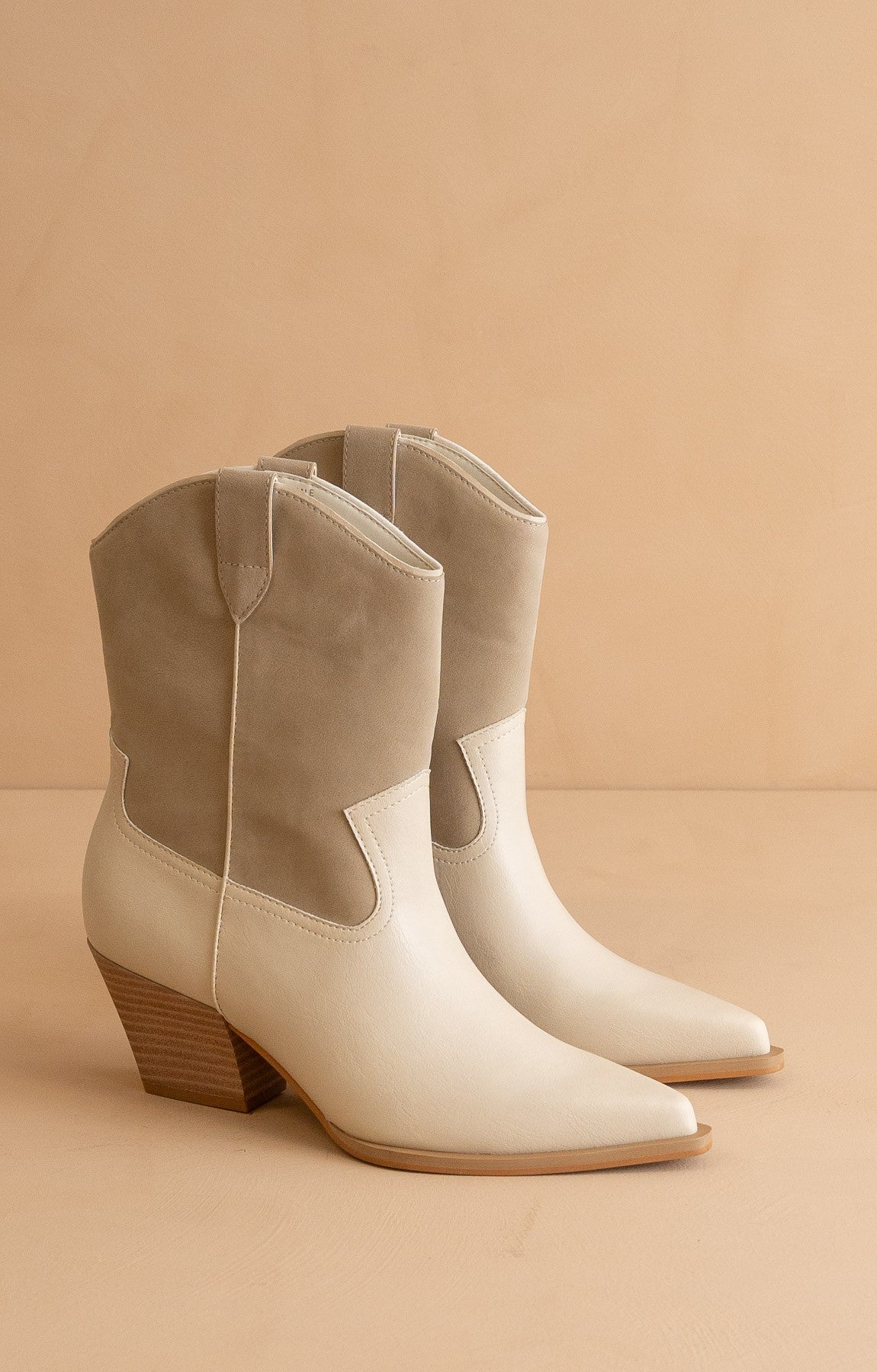 Ames - Short Cowboy Booties