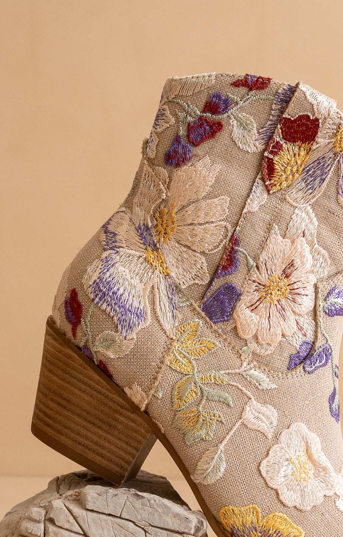 Wanda Floral Applique Western Boot