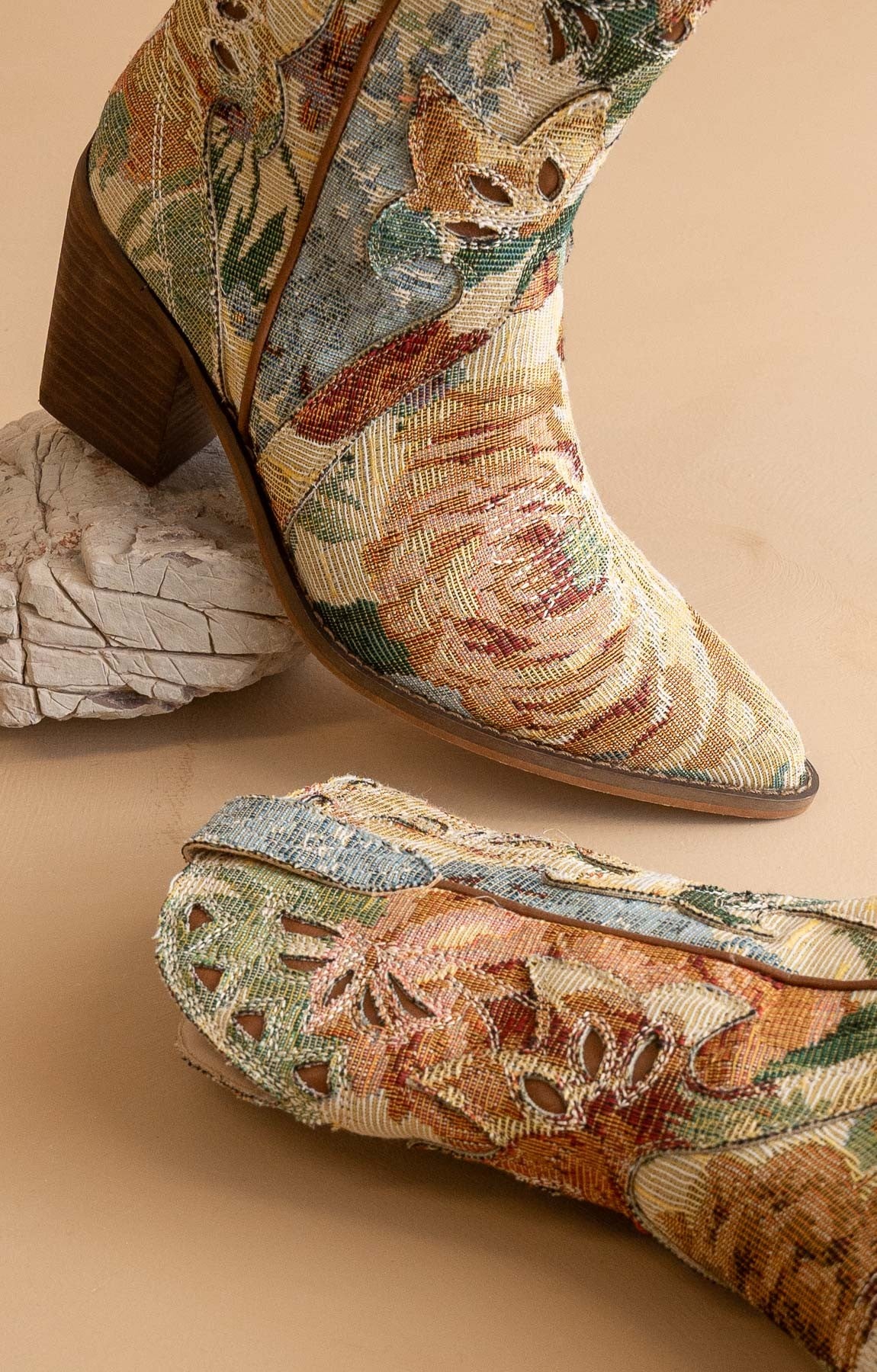 Sorrel - Paneled Western Booties