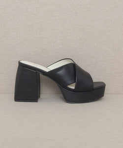 Carmen - Chunky Platform Mule Heel - The Lelia