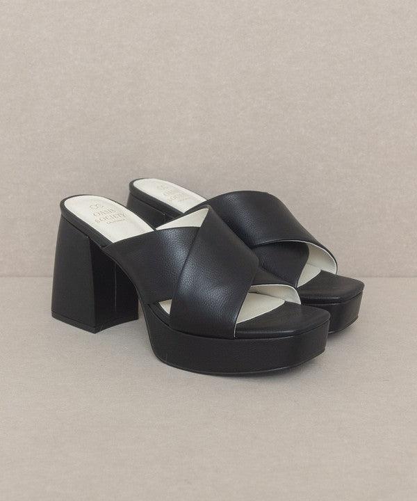 Carmen - Chunky Platform Mule Heel - The Lelia