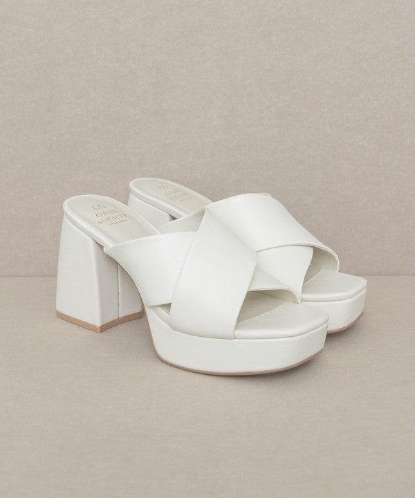 Carmen - Chunky Platform Mule Heel - The Lelia